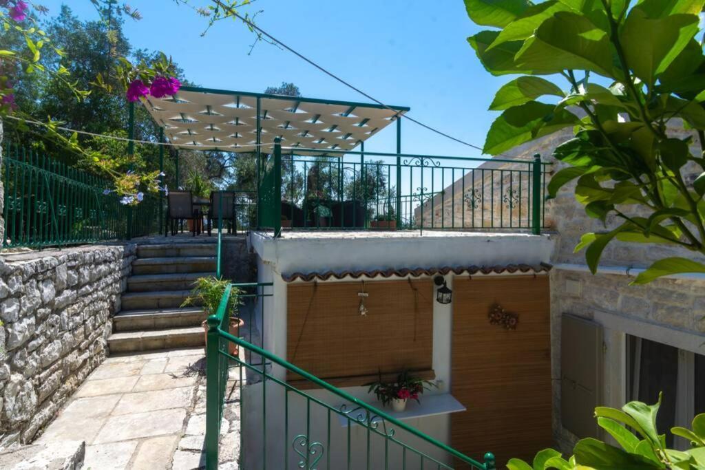 Thanos Cottage Vlachopoulátika Exterior foto